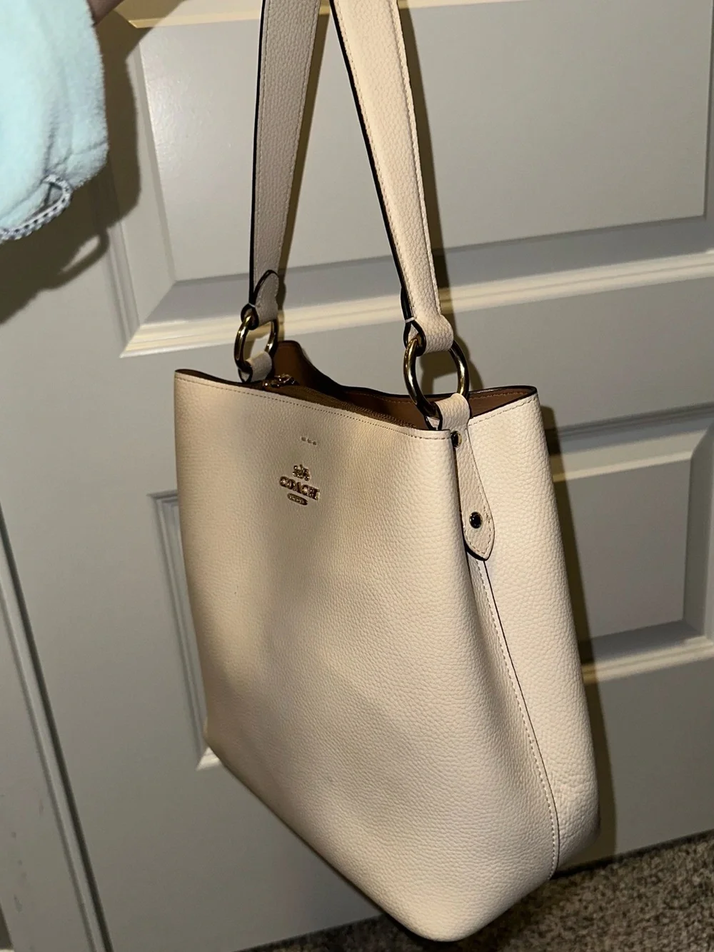 Coach elegant shoulder